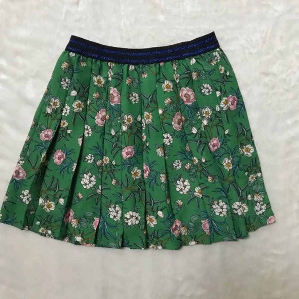 Cute Zara pleated floral skirt for 9-10 years old girl